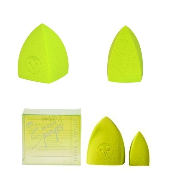 Makeup Bundle - Picture 10 of 11